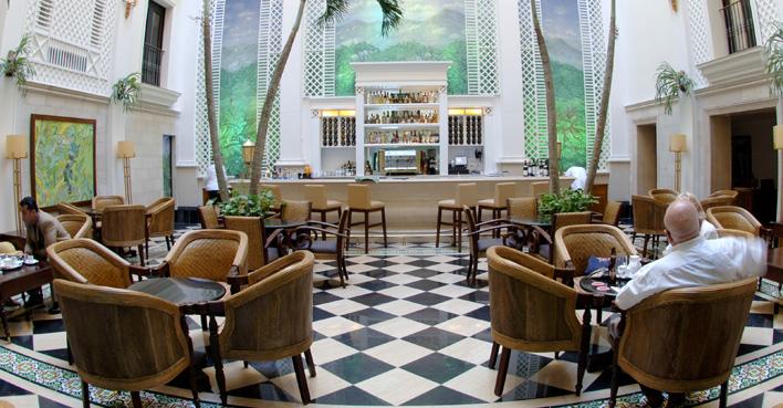 Lobby bar Lobby bar